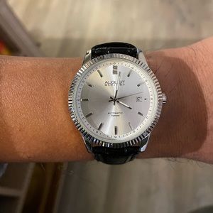 Black August Steiner Elegant Men’s Watch. Attn: NEEDS BATTERY. Great Condition!